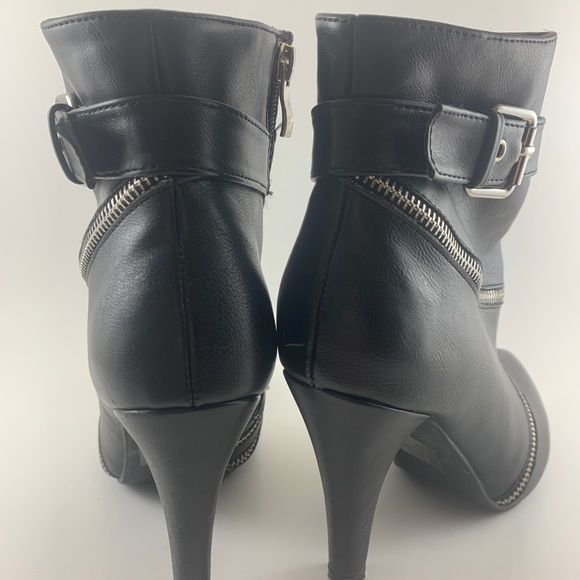 Black ankle boots with silver faux zipper detail - size 9 - Picture 8 of 10